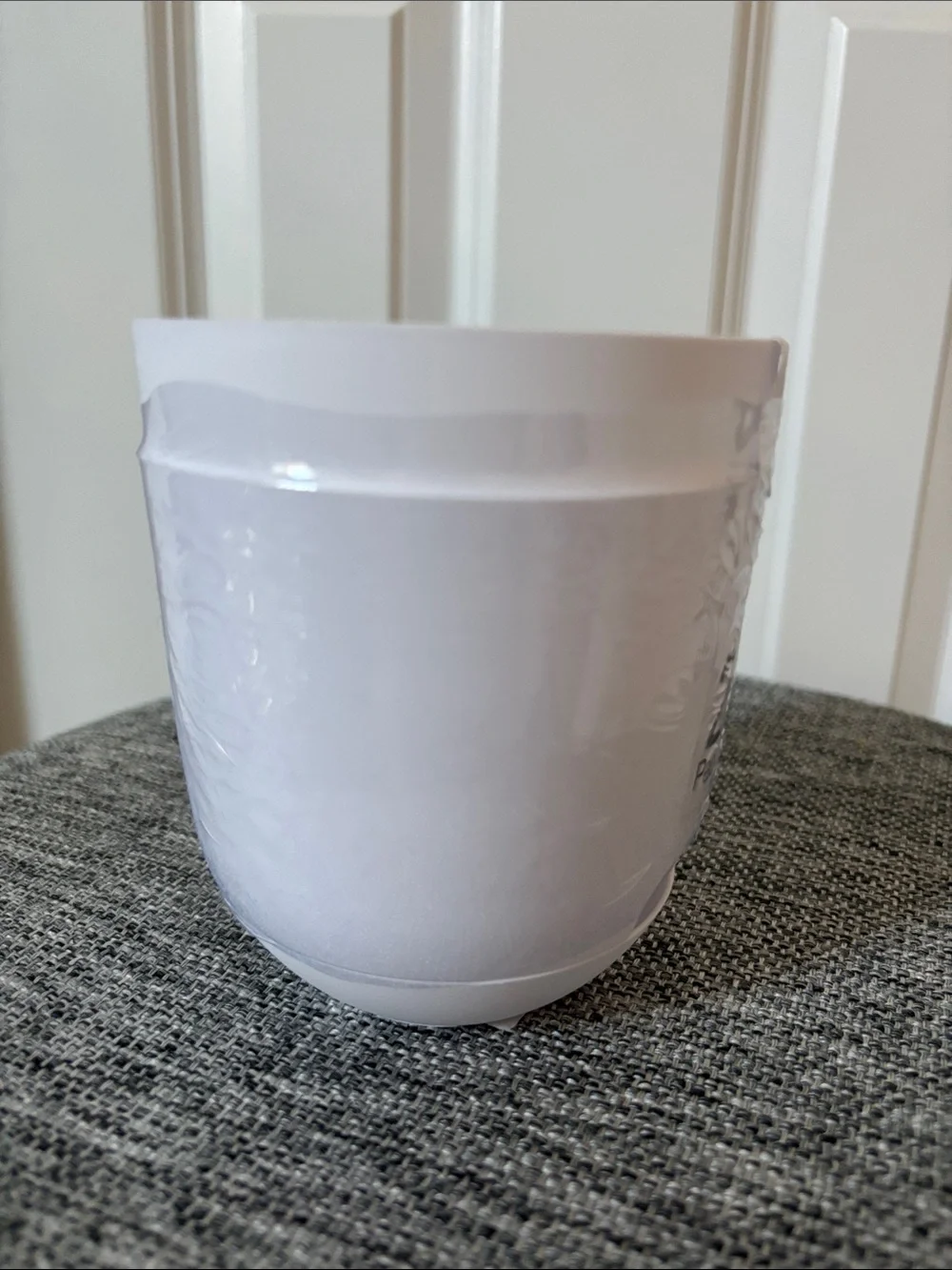 Target White Self-Watering Planter 3.8 in H x 4 in W x 4 in D 2pk